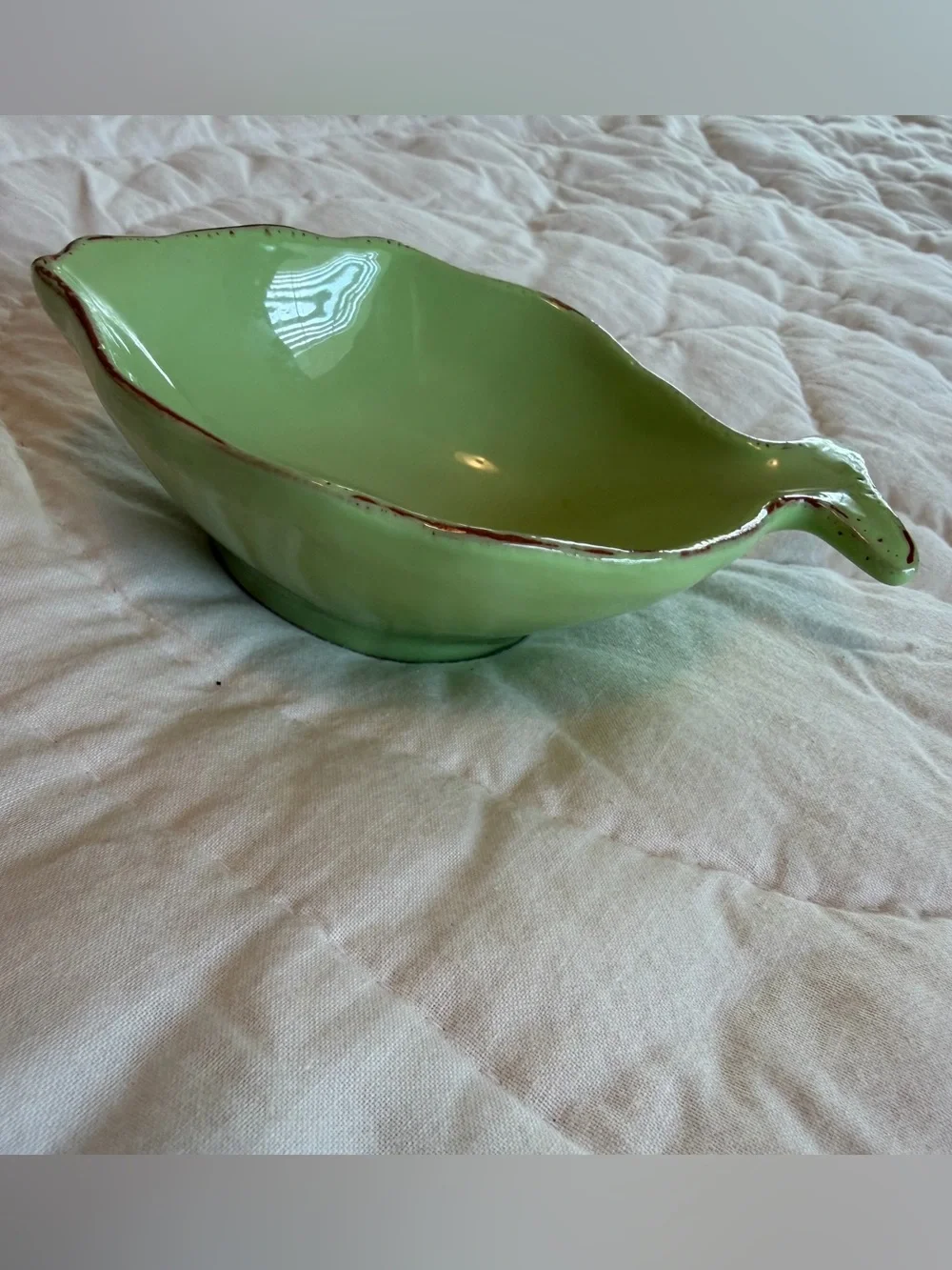 Vietri Pesce Pistachio Green Fish-Shaped Condiment Bowl 6 1/4” Italian
